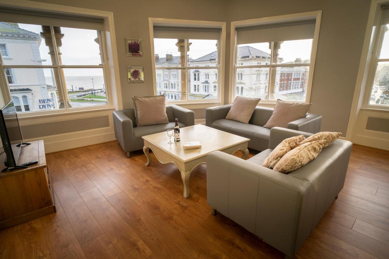 Cornerhouse Apartments ランディドノー エクステリア 写真
