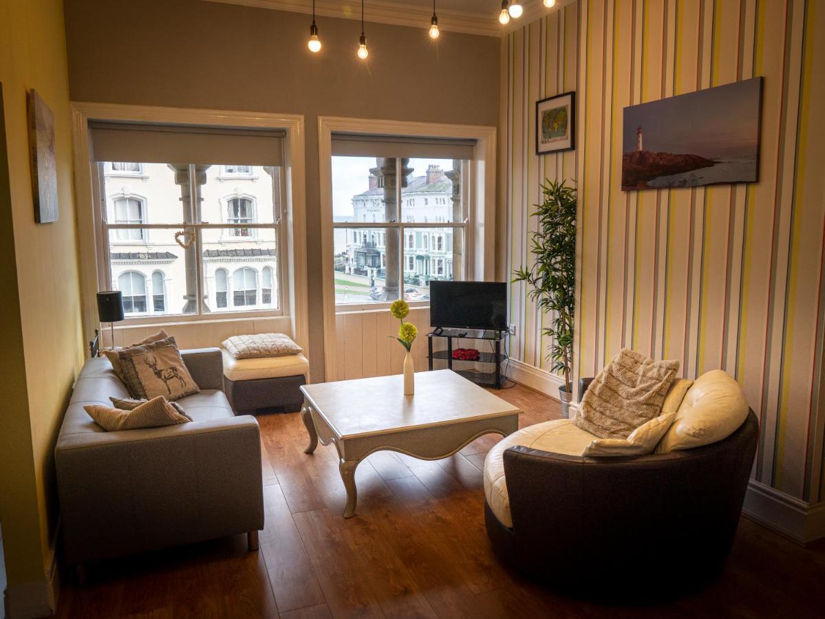 Cornerhouse Apartments ランディドノー エクステリア 写真