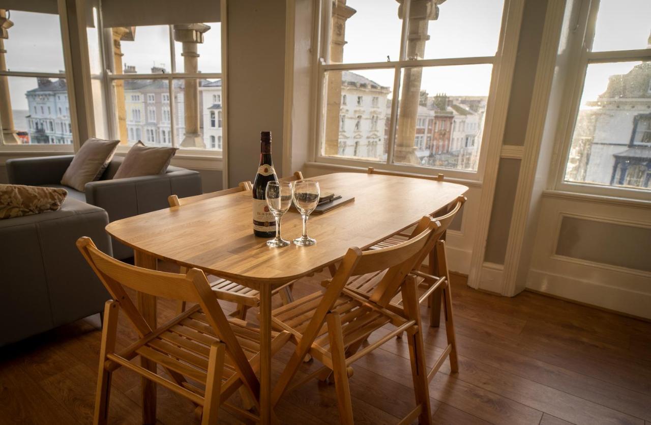 Cornerhouse Apartments ランディドノー エクステリア 写真