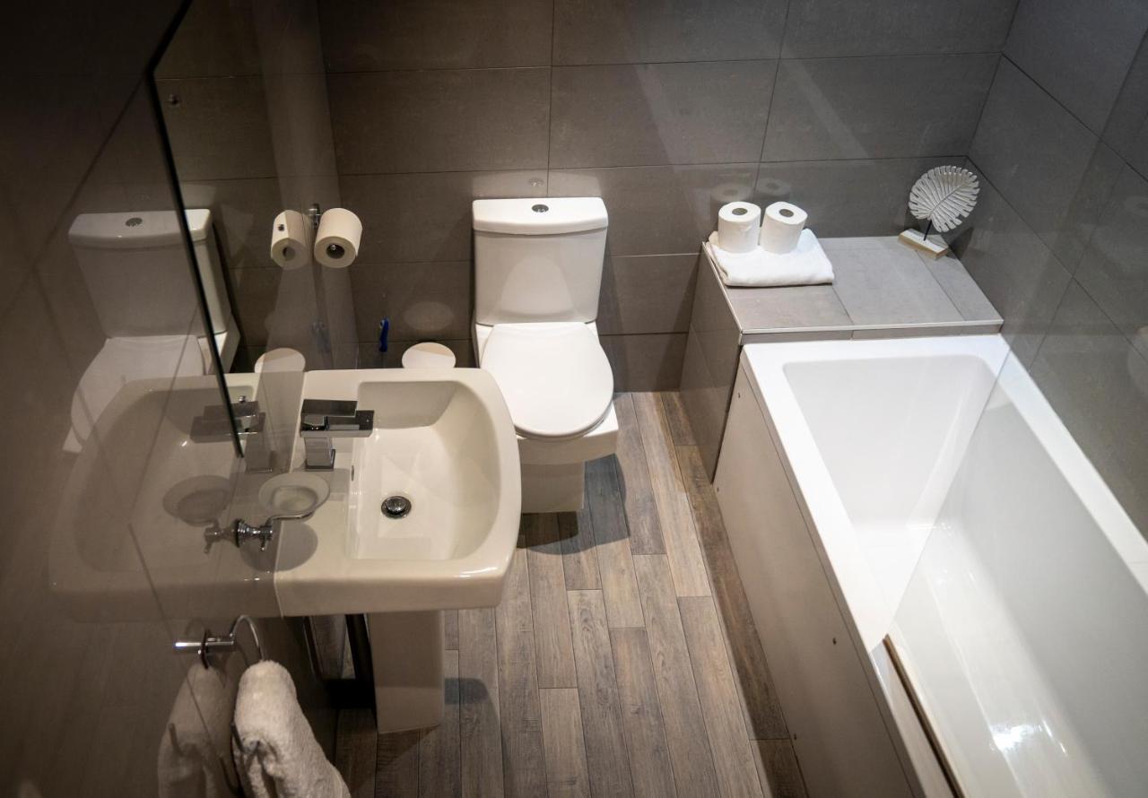 Cornerhouse Apartments ランディドノー エクステリア 写真