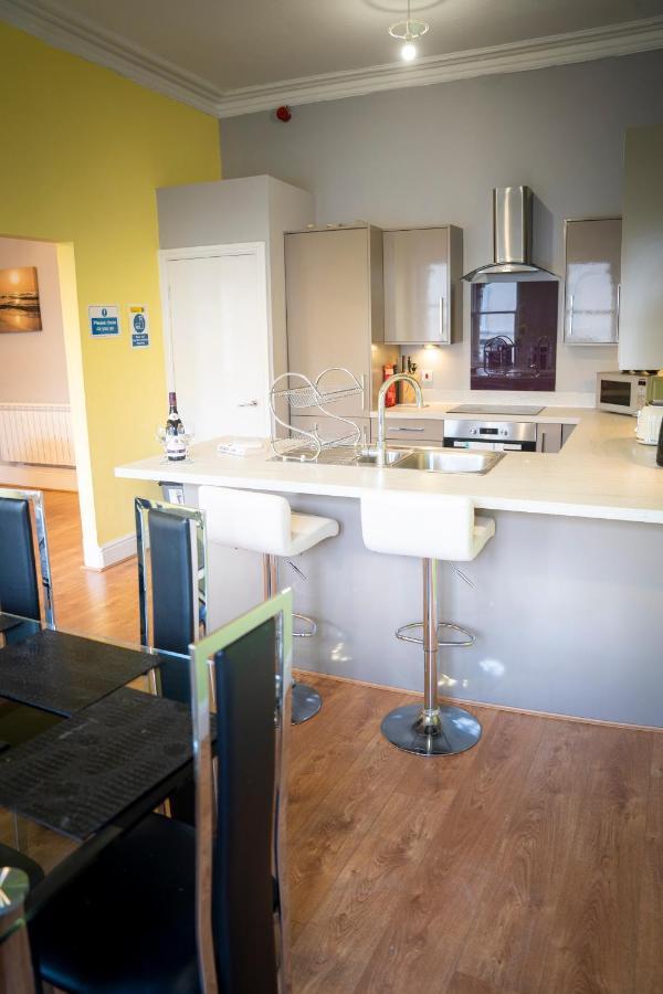 Cornerhouse Apartments ランディドノー エクステリア 写真
